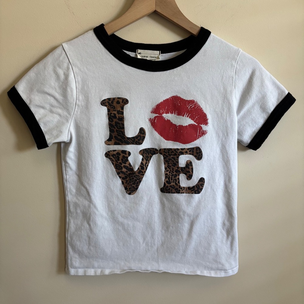 French Pastry Love Leopard Print Lips Ringer Tee White Black Medium